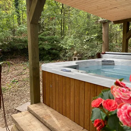 Mesebeli Vendeghaz Holiday home Kismaros
