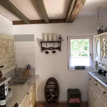Mesebeli Vendeghaz Holiday home Kismaros